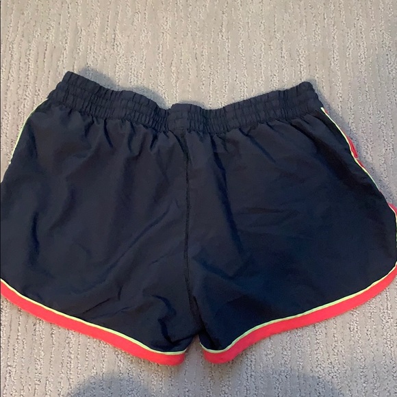 Gray running shorts - Picture 4 of 4